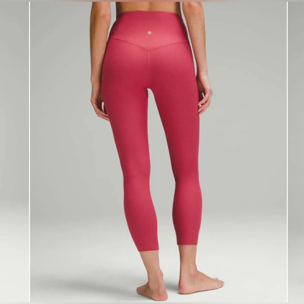 Lululemon NWT V Waist Yoga Tight 25 inch Grid Texture Vintage Rose Size 4